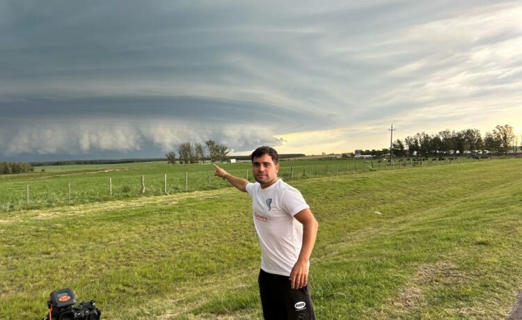 Mati Mederos, el uruguayo cazatormentas que busca lo "extremadamente peligroso" y sueña con ser meteorólogo