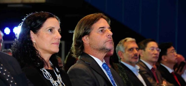 Lacalle afirma haberse movido al centro del espectro político: “me está gustando que me digan tibio”