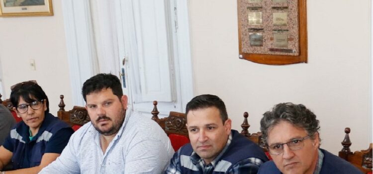 La instancia de firma del protocolo, se cumplió en la sala “Dr. Guillermo Ruggia” del palacio municipal.