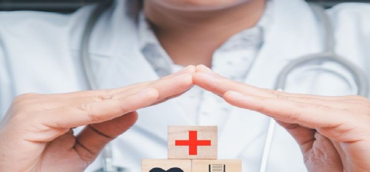 Una contra más para viajar a Argentina: entró en vigencia un duro régimen migratorio y exigen seguro mèdico