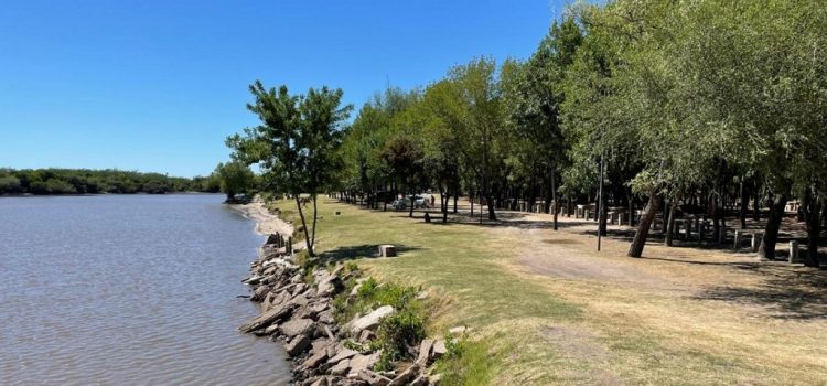 Gualeguaychú avanza con un estudio técnico del dragado del río junto a investigadoras del CONICET