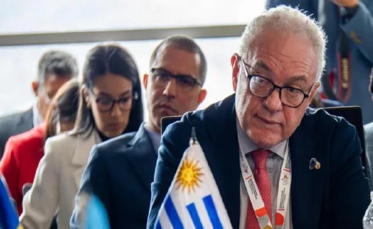 El gobierno busca restablecer "algún mecanismo consular" con Venezuela