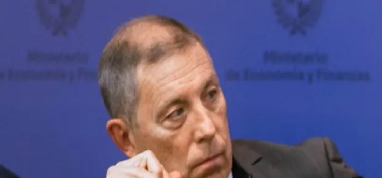 Gabriel Oddone advierte que la falta de acuerdo por la Caja de Profesionales elevará el déficit fiscal