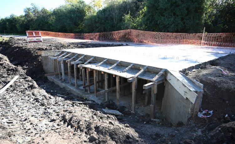 Avanza la construcción del sistema de alcantarillado que beneficiará a más de 8 barrios de la zona oeste