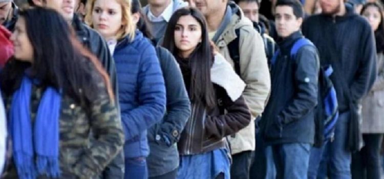 La desocupación aumentó al 7,9% en el primer trimestre: hay 1,7 millones de personas sin trabajo