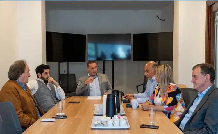 Sube la tensión al interior de la Coalición Republicana, mientras algunos dirigentes llaman a "desdramatizar"