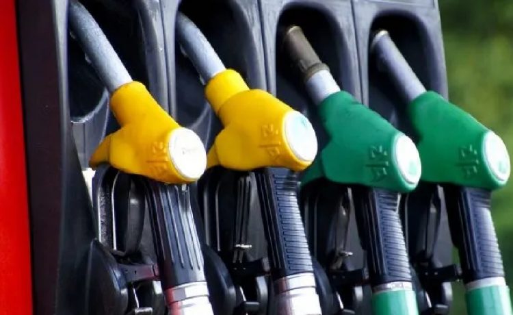 ¿A cuánto quedan los combustibles luego del aumento del gobierno?