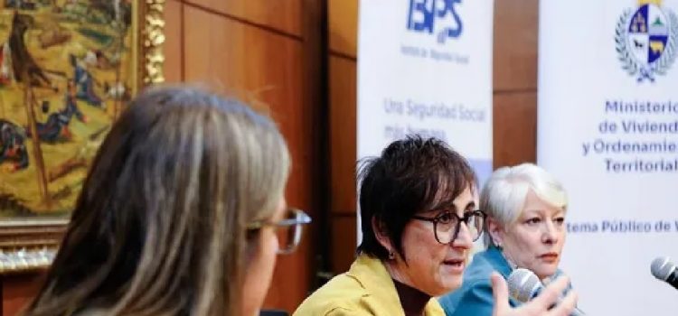 Uruguay El gobierno estudia subir jubilaciones mínimas mientras enfrenta más de 58.000 trámites atrasados