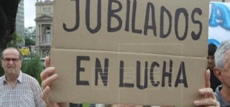 Jubilados docentes denunciaron "censura" tras haber sido excluidos del debate por la reforma previsional