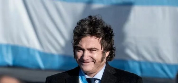 En medio de la tensión y la ausencia de los gobernadores, Milei suspendió su viaje a Tucumán