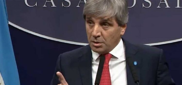 Escala la tensión con los gobernadores. “Reciben más, pero no se lo devuelven a la gente”, disparó Luis Caputo