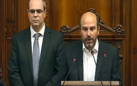 El Frente Amplio acusa a blancos y colorados de "deslealtad" por no sumarse al diálogo sobre seguridad social