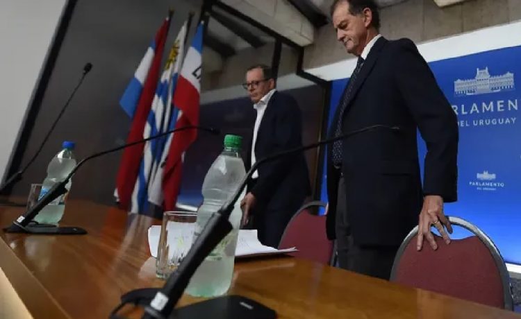 Cabildo Abierto tensa las cuerdas y la esencia de la Coalición Republicana vuelve a resquebrajarse