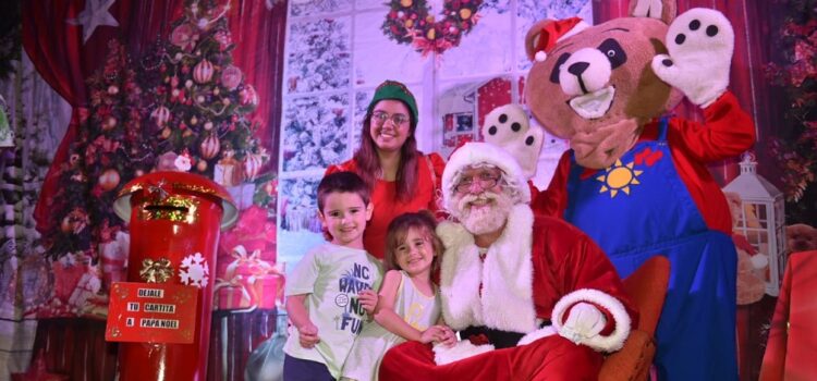 En una noche fantástica, llena de emociones y con una hermosa presencia de niñas y niños, Pueblo Belgrano adelantó la Navidad con la llegada de Papá Noel.