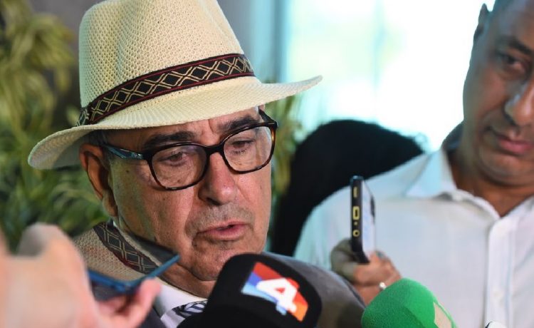 “Vergüenza” y “lamentable”: críticas de la oposición a dichos de Fratti sobre Bordaberry