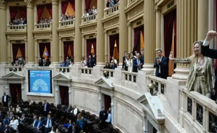 El Gobierno acelera y busca aprobar la reforma laboral antes de fin de año