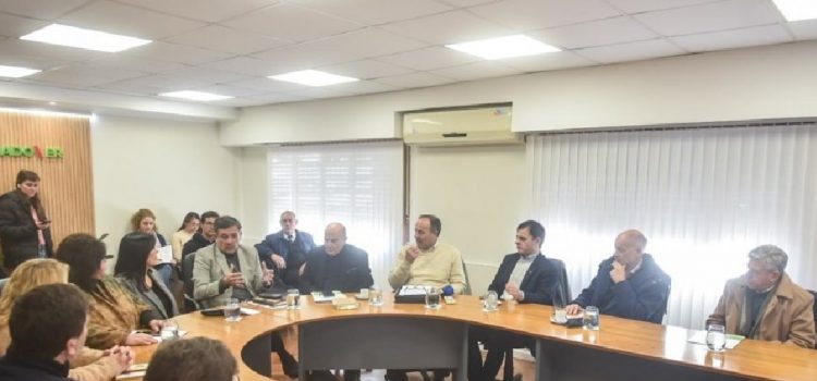 Entre R{ios: Rectores y decanos respaldan la creación de un consejo que vincule universidades con necesidades de la ciudadanía