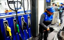 Tarifas actualizadas: YPF subió por tercera vez en el mes los precios de los combustibles