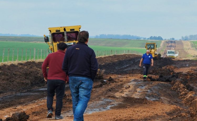 Intendencia de Río Negro: “Los caminos no son un privilegio, son un derecho”
