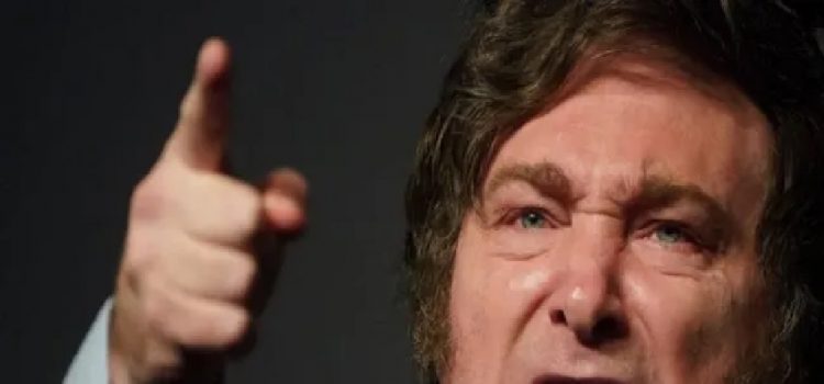 insulto escatológico como arma de guerra cultural