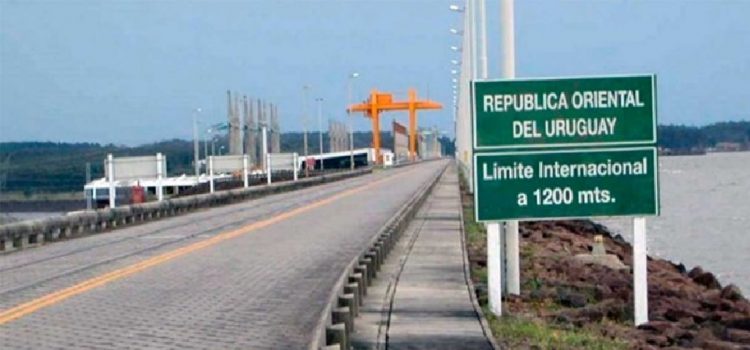 Uruguay aprueba beneficios fiscales en la frontera para enfrentar la diferencia cambiaria con Argentina