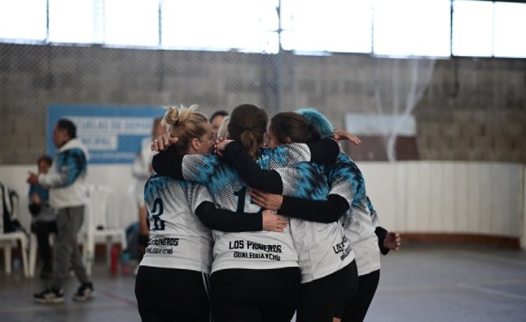 La Liga Municipal de Newcom se prepara para las finales en el Polideportivo Norte