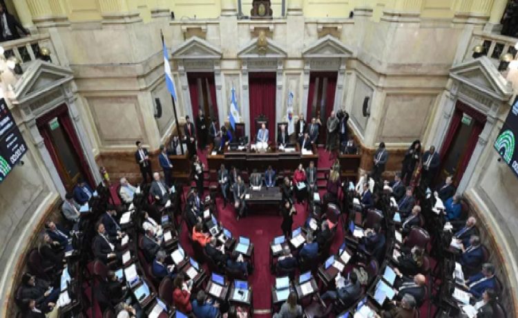 El Senado define si sesiona la semana que viene y hay dudas por el número para bajar al recinto