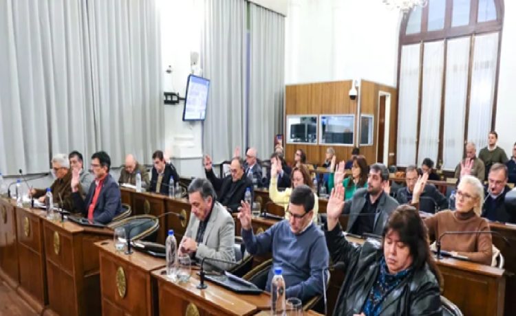 Reforma previsional: el dictamen del PJ aumenta en cinco años la edad jubilatoria para los docentes