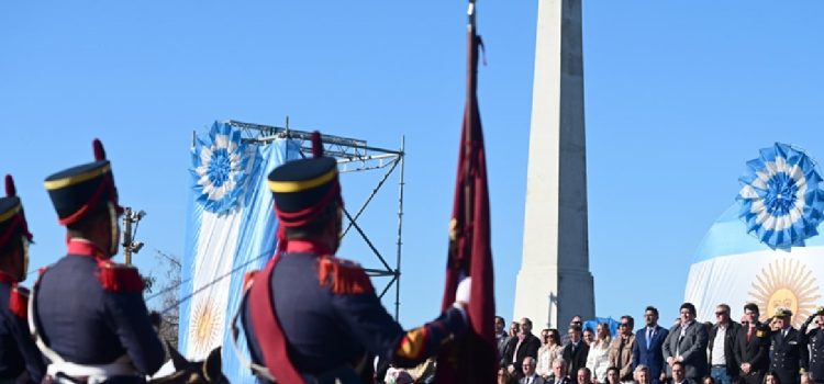Gualeguaychú celebra el 9 de Julio con desfile cívico-militar y dos exhibiciones de la Brigada Blanca