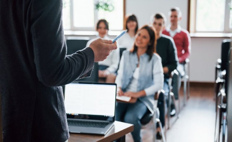 Emprendedores y comerciantes podrán capacitarse en estrategias de venta