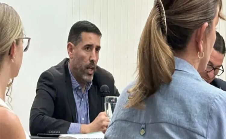 Cuenca Paritaria docente: "Es la propuesta definitiva", expresó el presidente del CGE