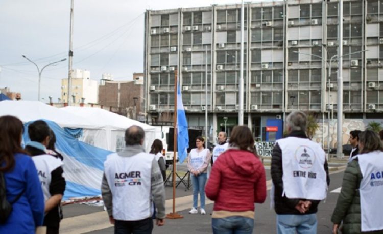 En medio de una tensa negociación paritaria con el gobierno, Agmer convocó a plenario