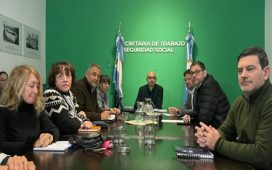 El gobierno resolvió liquidar un 3 por ciento más a los estatales con los haberes de julio