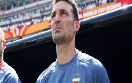 “Nos duele en el alma no haber podido llevar la copa”, dijo Lionel Scaloni