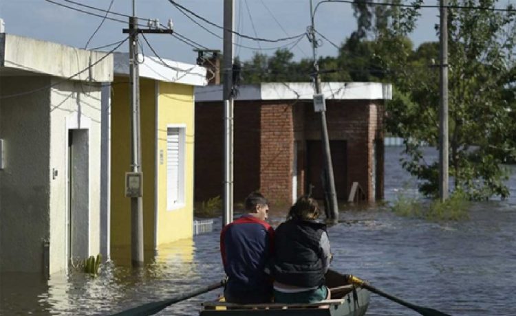 Súper Niño: el gobierno uruguayo prevé dos meses críticos por inundaciones