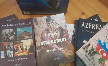 Representantes de la Embajada de Azerbaiyán visitaron el Museo de la Memoria Popular