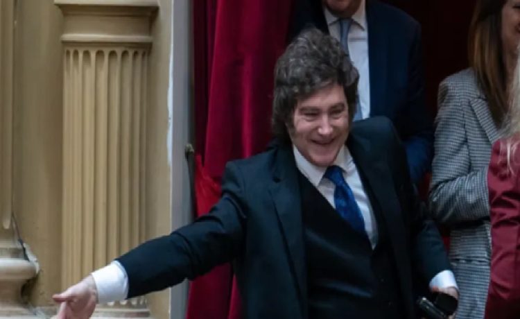 Al Gobierno se le achicó su margen de maniobra y la reelección de Milei pasó a ser la máxima prioridad