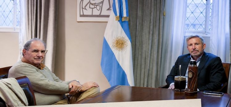 reunión y despidos