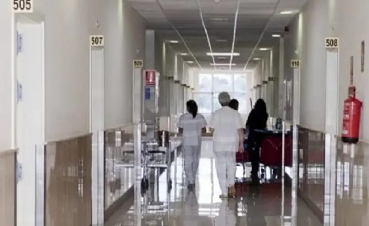 Clínicas privadas en alerta: denuncian atrasos en los pagos de obras sociales y un desfasaje del 160% del PAMI