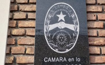 Declaran inconstitucionalidad de dos decisiones administrativas del Ejecutivo y del Senado provincial