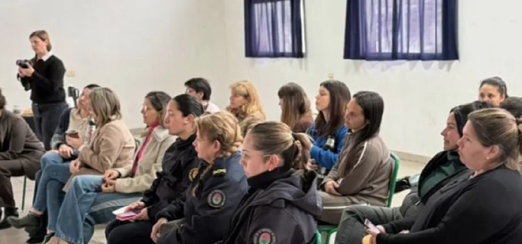Copnaf acercó a Villa Paranacito herramientas para acompañar las emociones durante la crianza