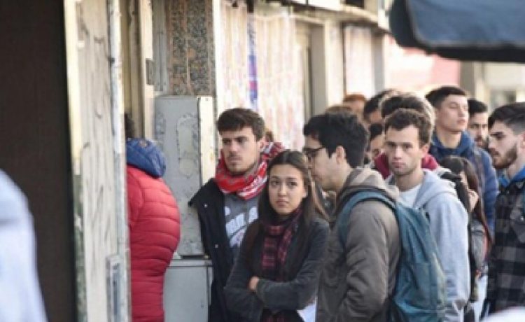 El empleo privado en Entre Ríos perdió 1.202 empleadores y 12.506 puestos de trabajo