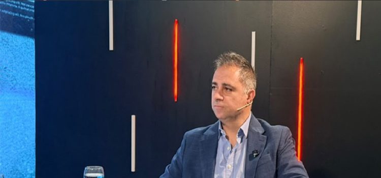 Davico en Cuestión de fondo