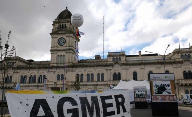 Docentes de toda la provincia realizarán un paro y marcharán a Paraná