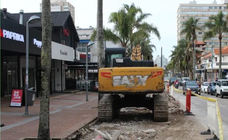 Punta del Este inicia el ensanche de la avenida Gorlero y suma más lugares de estacionamiento