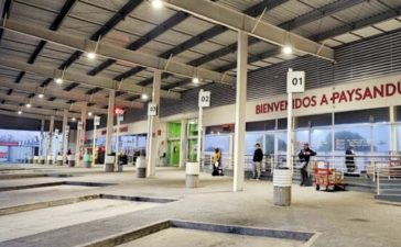 La terminal de Paysandú escalonará la llegada de ómnibus ante la visita de León XIV y prevé un movimiento inédito
