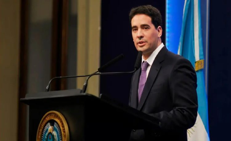 El Gobierno negó vínculos de Milei con Cerimedo, pero admitió sus ingresos a Casa Rosada
