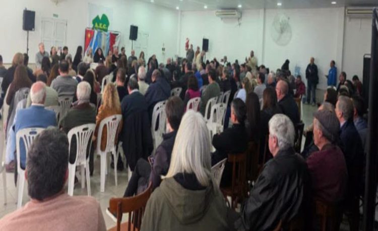 La mayoría convirtió al congreso en un monólogo Por UCR Activa