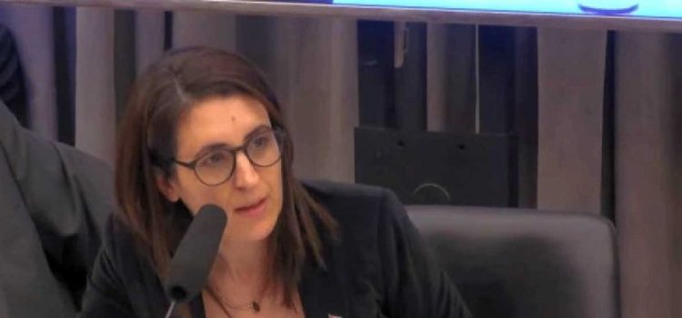 Picante cruce entre Marclay y Fregonese por el Centro Santa Ana de Colón: “No mienta diputada”