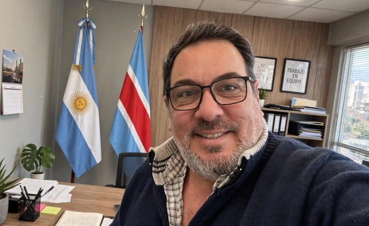 Olano: “Los que se dicen opositores no pueden avalar con su silencio los abusos del gobierno”